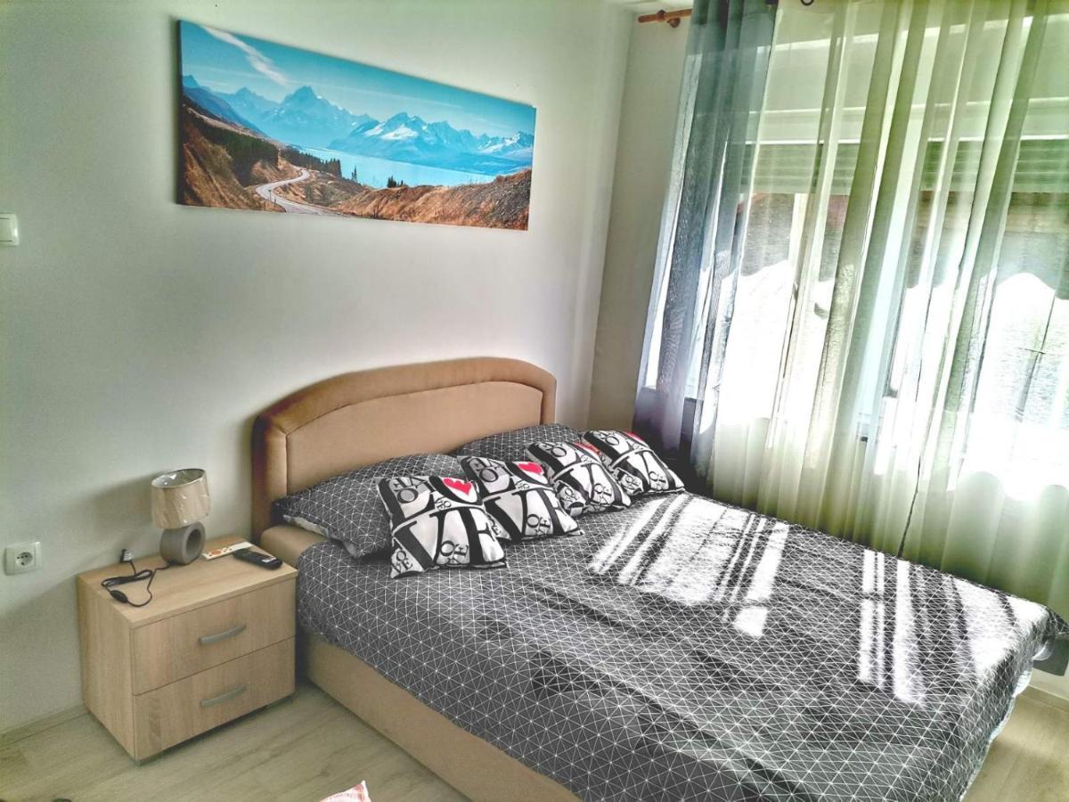 Apartman Anamaria Gospić Buitenkant foto