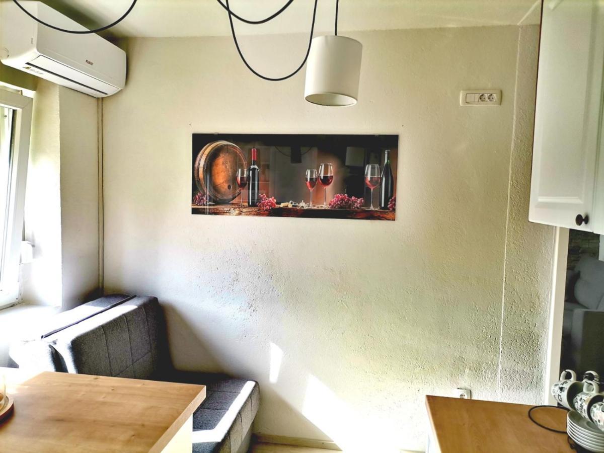 Apartman Anamaria Gospić Buitenkant foto