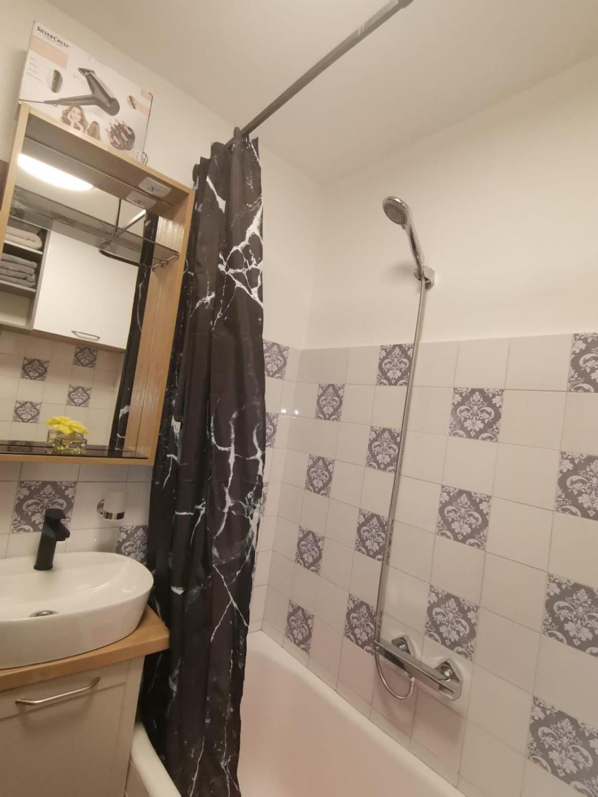 Apartman Anamaria Gospić Buitenkant foto